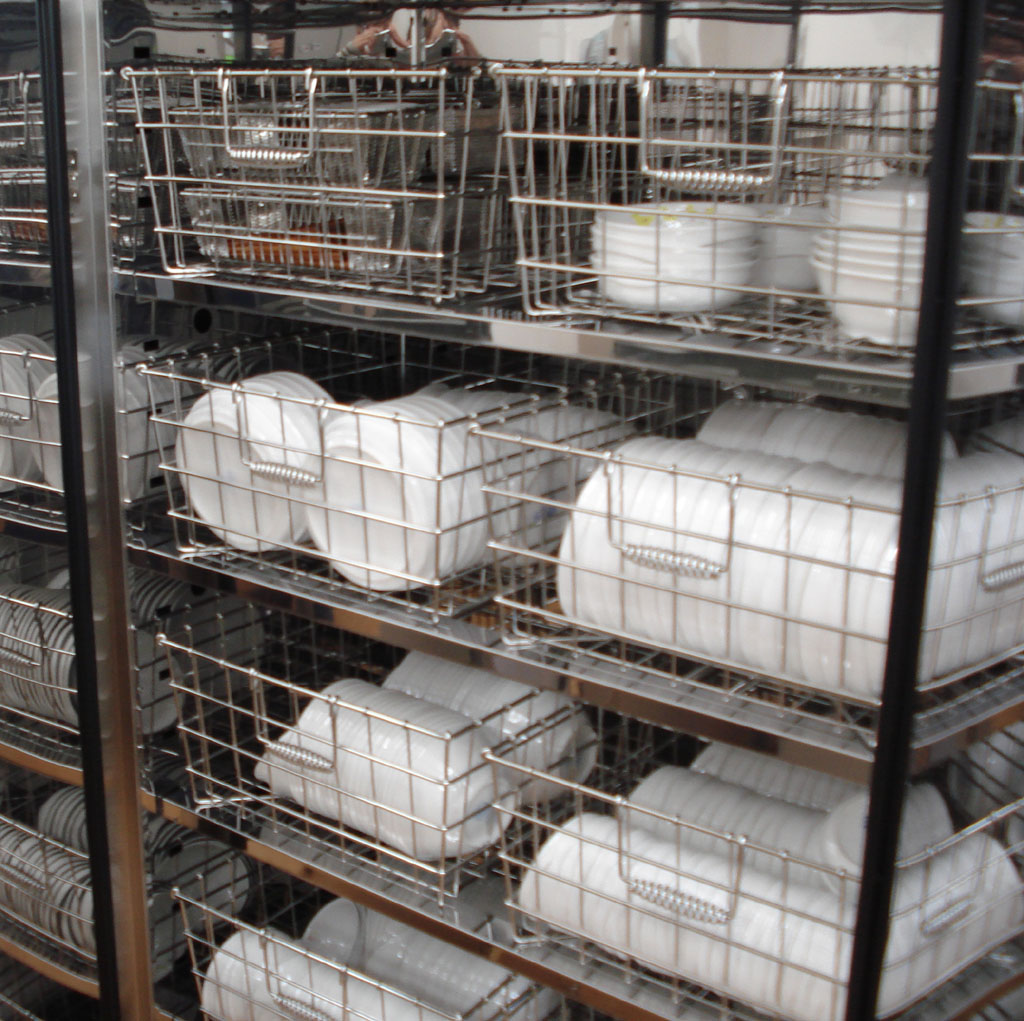 昇降式食器消毒保管庫 消毒保管機器 昇降式食器消毒保管庫 厨房機器 厨房設計の日本給食設備株式会社